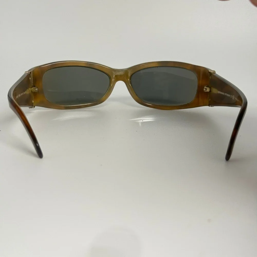 Adrienne Vittadini AV 5054S Tortoise Shell Rectangular Sunglasses Gold Chain 56m